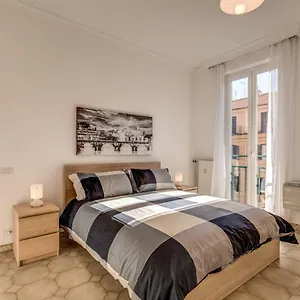casa-di-luca-3-bdr-apartment.it-romehotels.com/